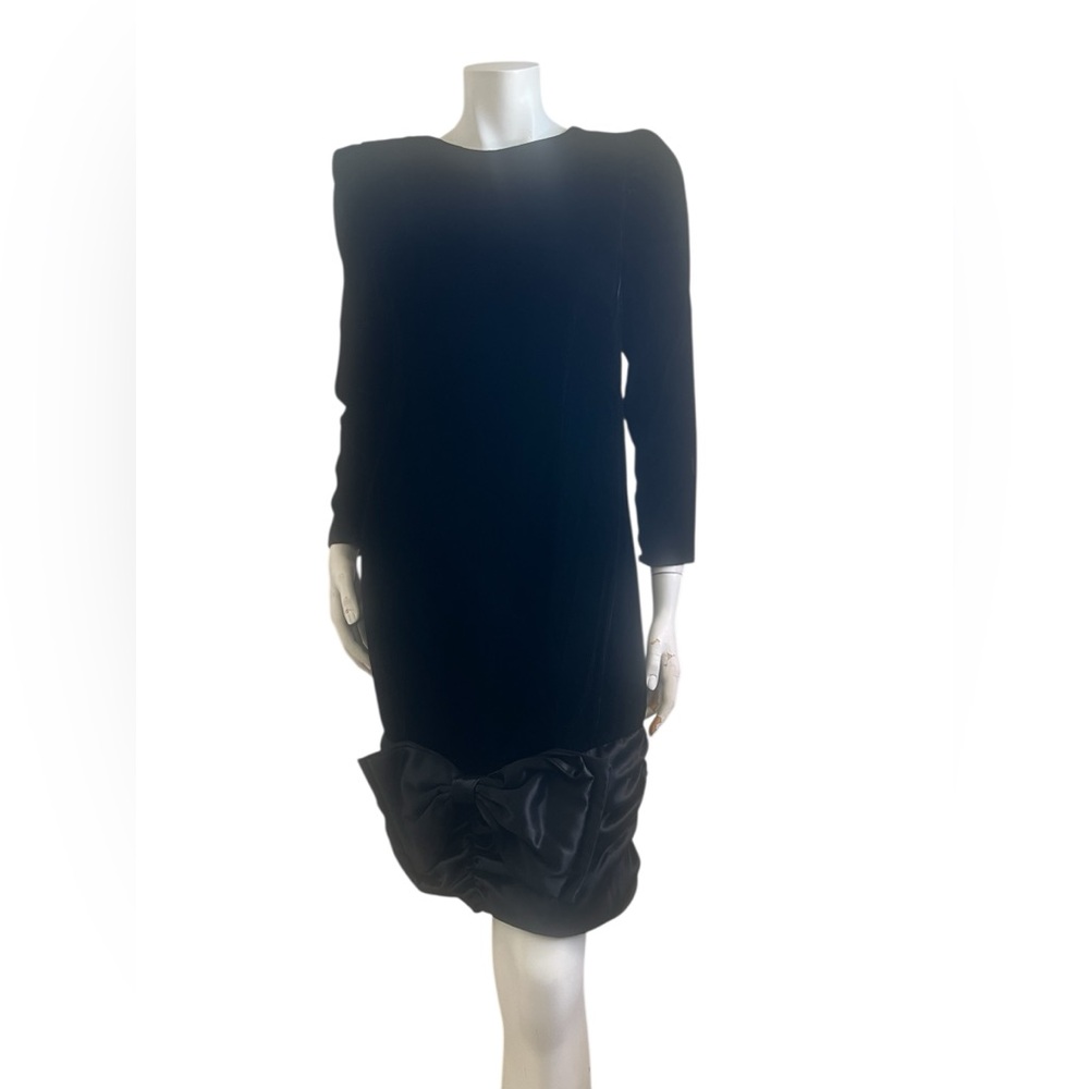 Vintage Patty O'Neil Black Velvet  Long Sleeve Sheath  Bow Detail Midi Dress SZM